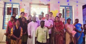 பெர்ல் அறக்கட்டளை சார்பில் பொதுமக்களுக்கு அன்னதானம்