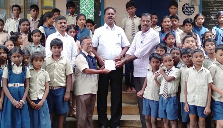 நூறு சதவீத நூலக வாசகர்களை கொண்ட தென்னூர் சுப்பையா நடுநிலைப்பள்ளி